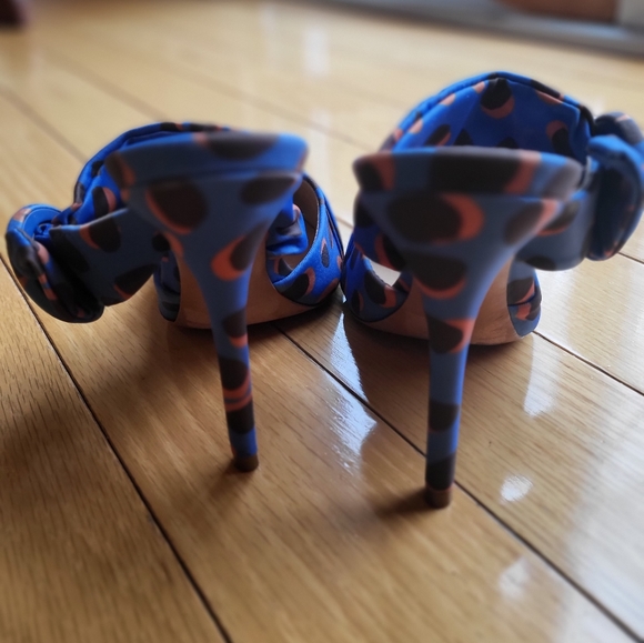 SCHUTZ Wild Dots Heels - Picture 6 of 8